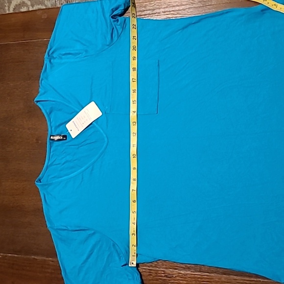 Allwgrace NWT Teal V-Neck Women's Top - 1X - Picture 7 of 9